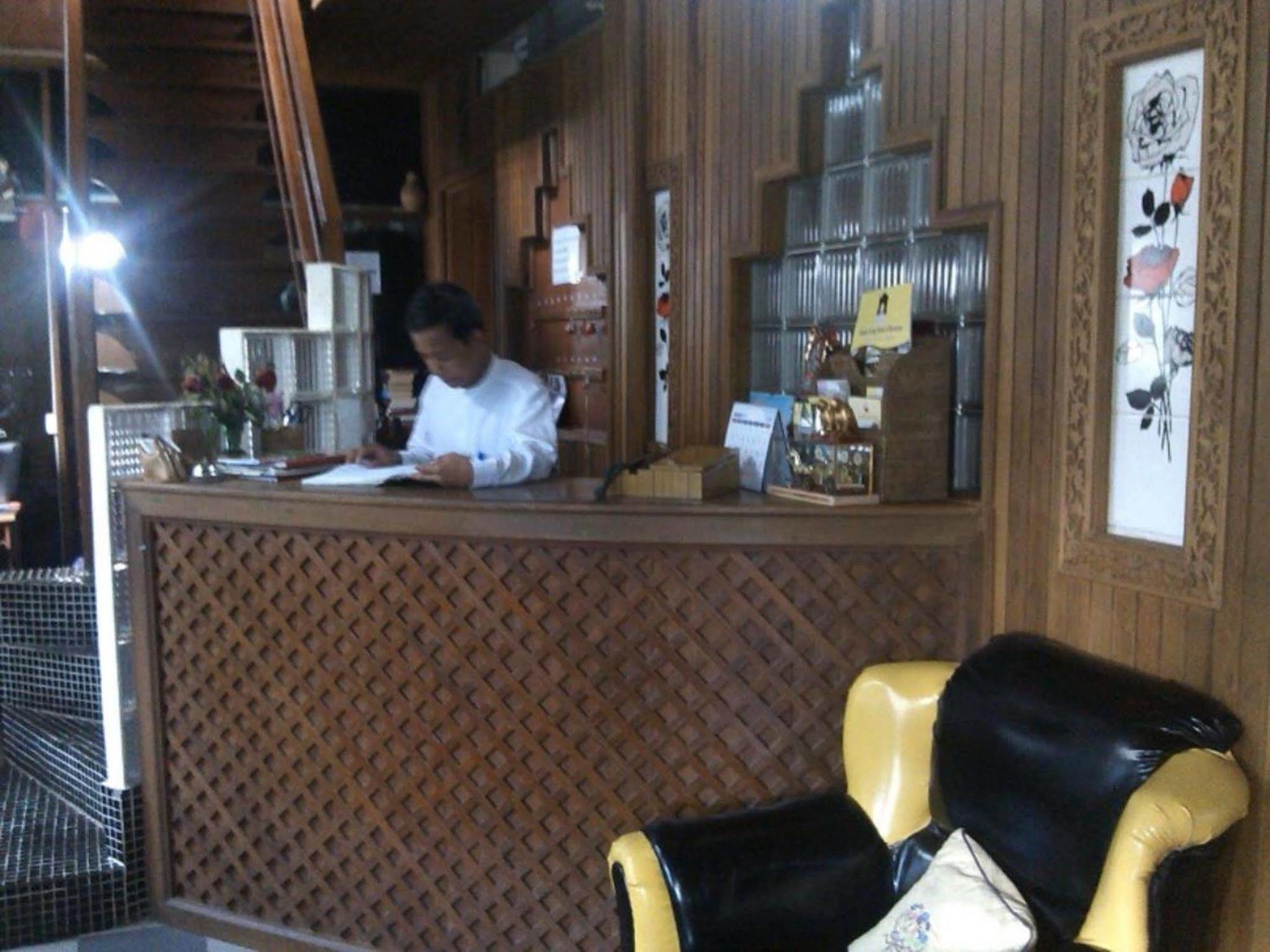 Kaung Lay Inn Янгон Екстериор снимка